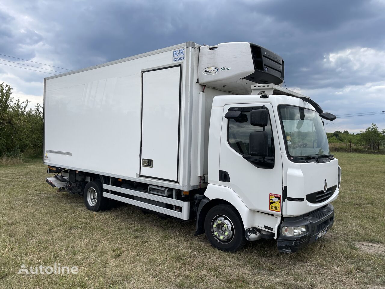 Renault Midlum refrigerated truck