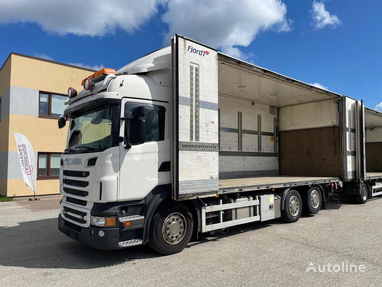 camion frigo Scania R560 6x2 + RETARDER + CARRIER SUPRA 850