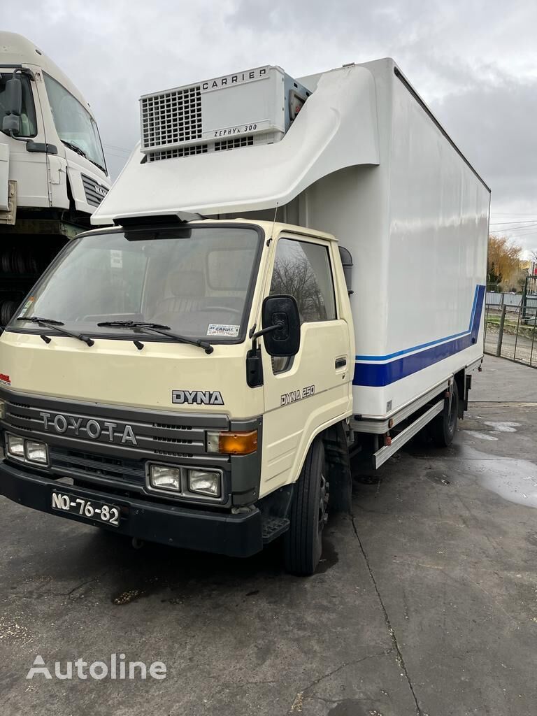 camion frigorific Toyota DYNA 250