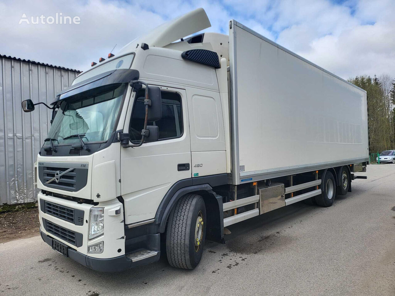 Volvo FM450 6X2 CARRIER 950 refrigerated truck