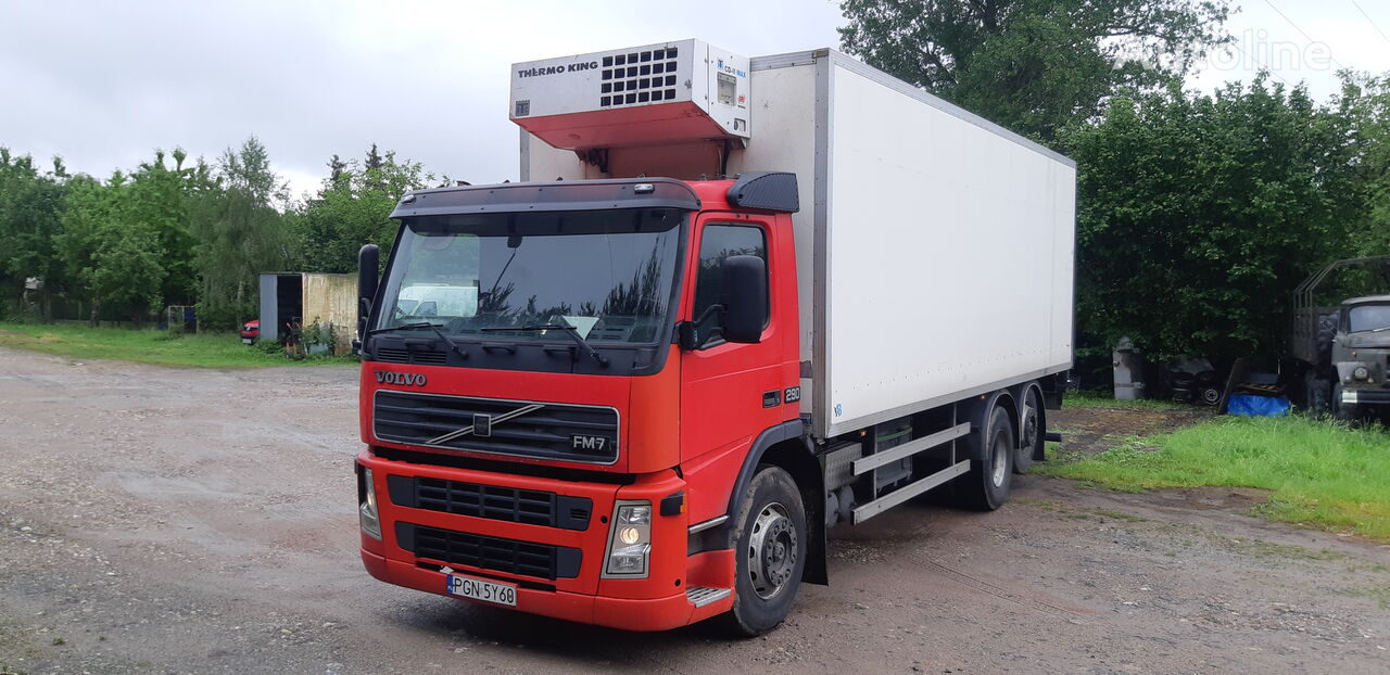 Volvo FM7 290 refrigerated truck