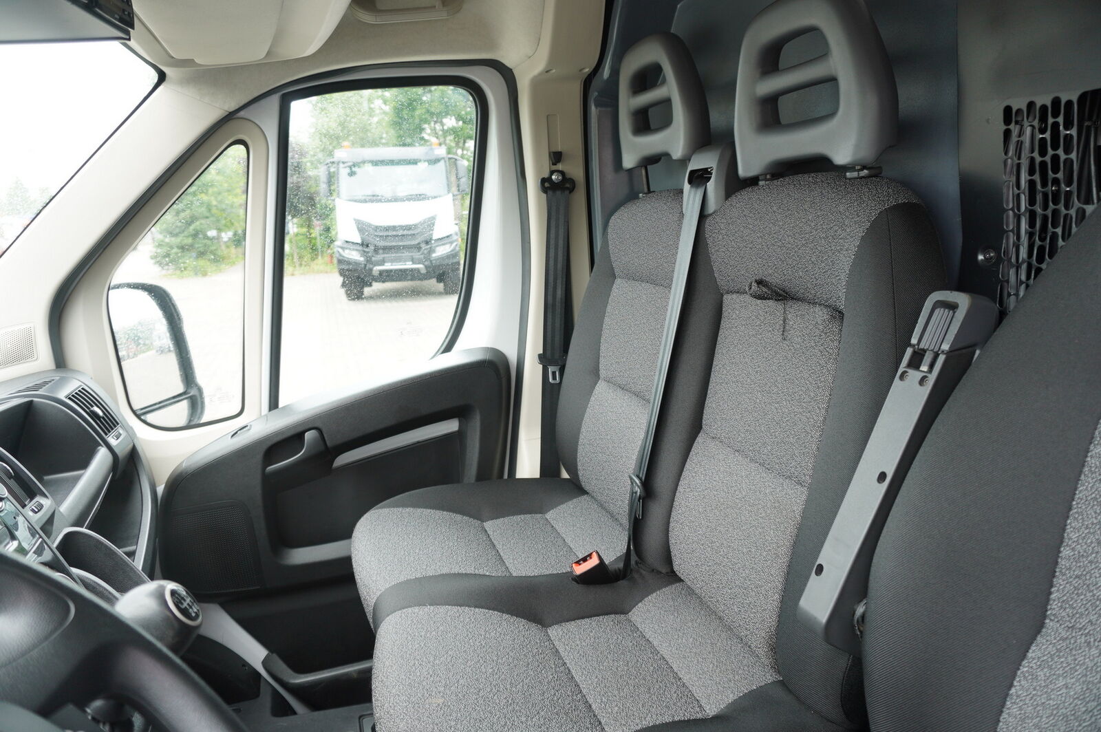 Fiat Ducato F Maxi 3.5 LH2 / Isberg refrigerator / 3 refrigerated cha