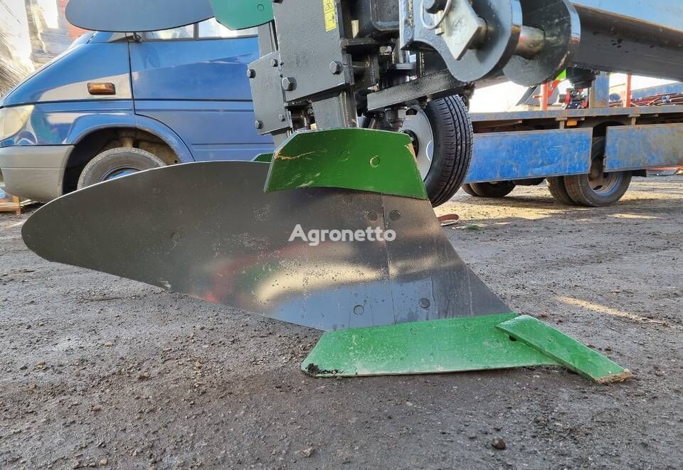 new Awemak REVO 4+  reversible plough