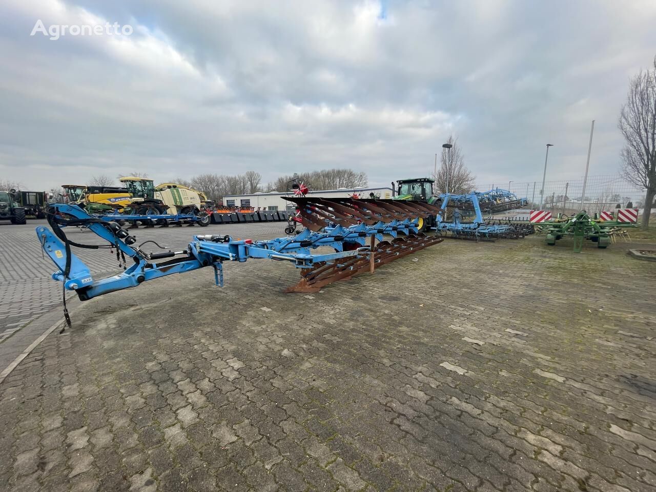 Diamant 16 VT reversible plough