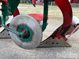 Venta de Kverneland KKES85-200 arado reversible - Imagen 33 | Agroline BO Kverneland KKES85-200 arado reversible | Imagen 33 - Agroline