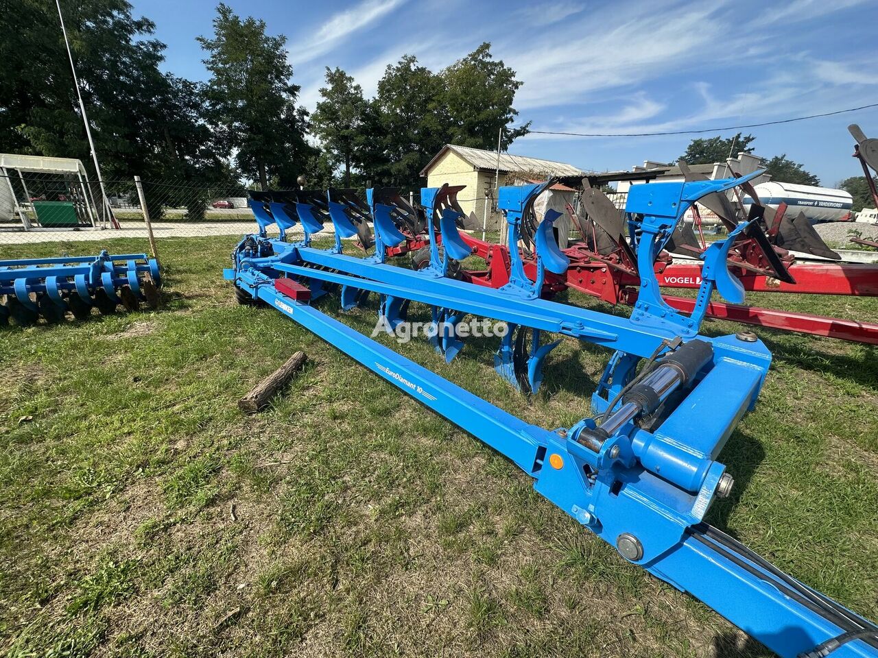 Lemken EuroDiamant 10 reversible plough