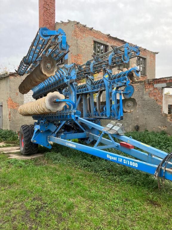 Lemken Gigant 12 S 1000 reversible plough