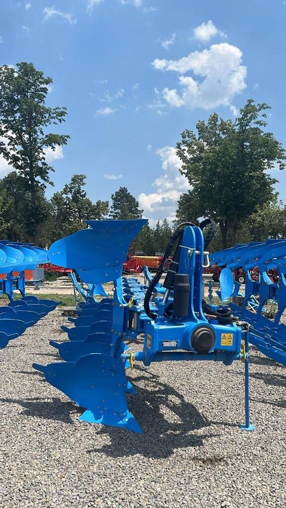 new Lemken Juwel 10 reversible plough