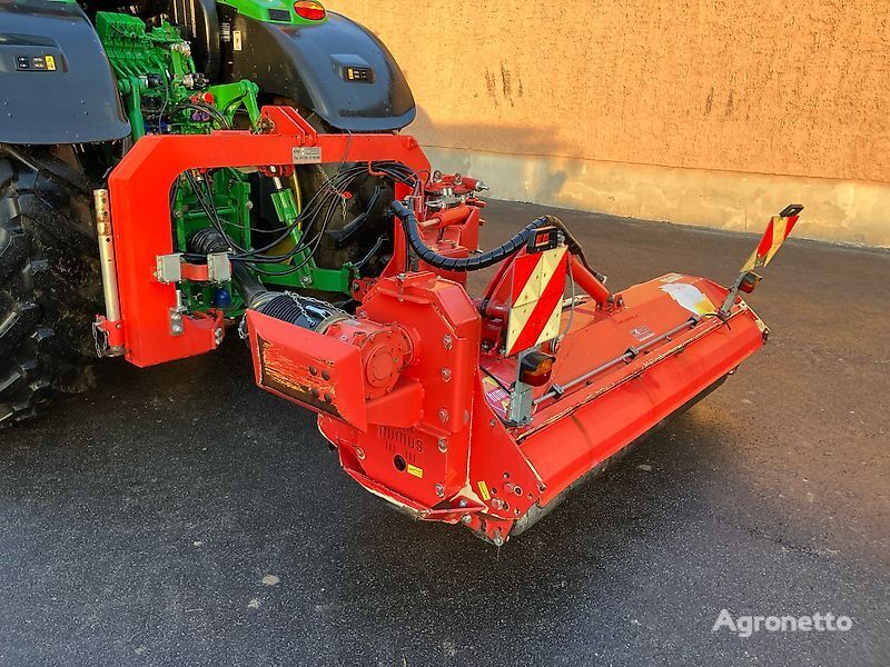 Humus SP 220 roadside mower