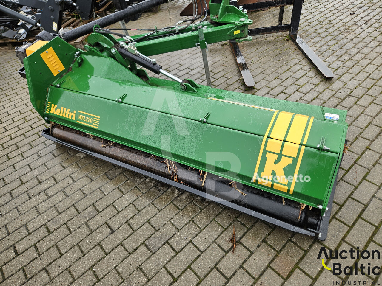 Kellfri 35-WKL220 ロードサイドモーア販売用 | Agroline JP Kellfri 35-WKL220 ロードサイドモーア - Agroline