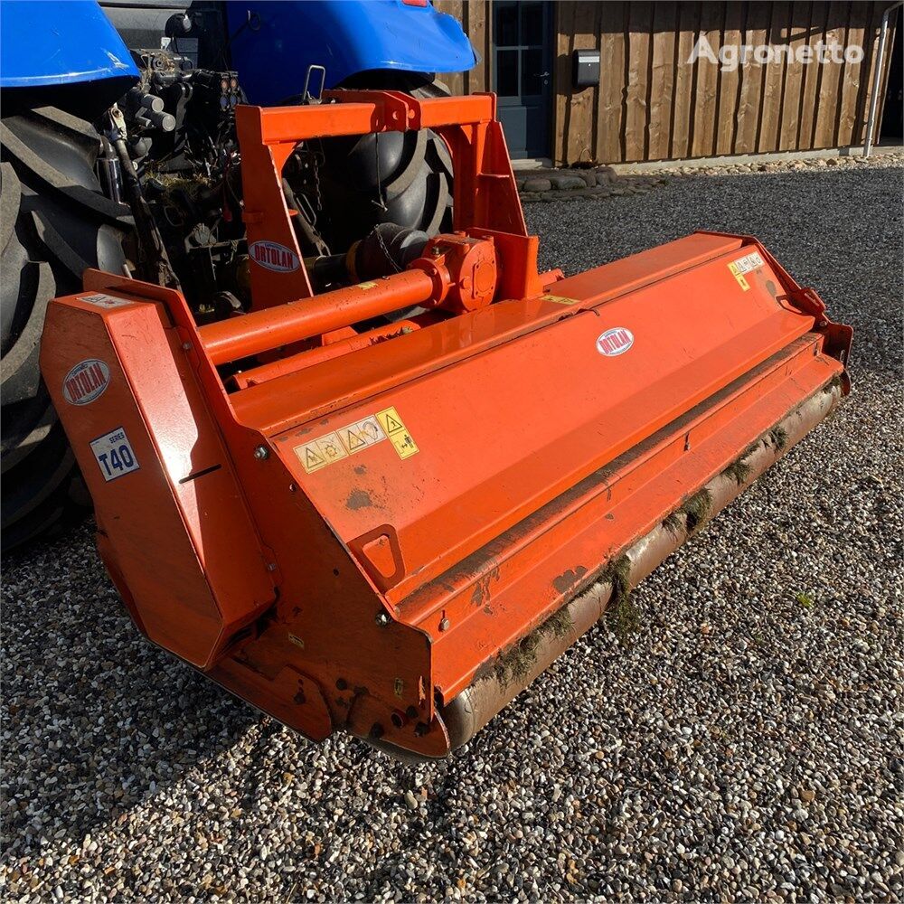 Ortolan T 40 - 250 roadside mower