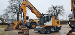 Liebherr LH 22 drehbarer Teleskoplader