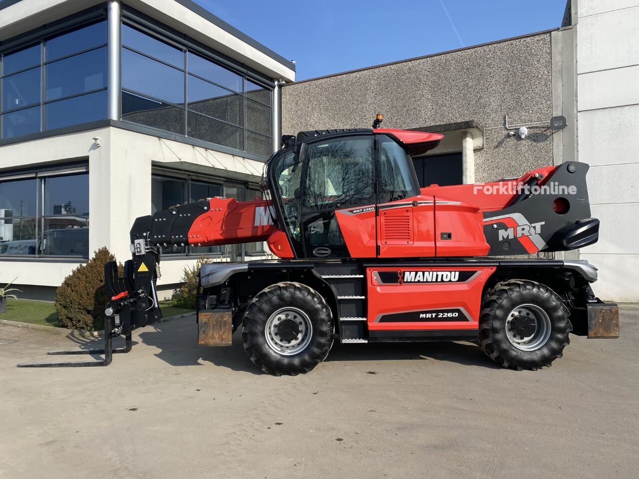 chariot télescopique rotatif Manitou MRT 2260