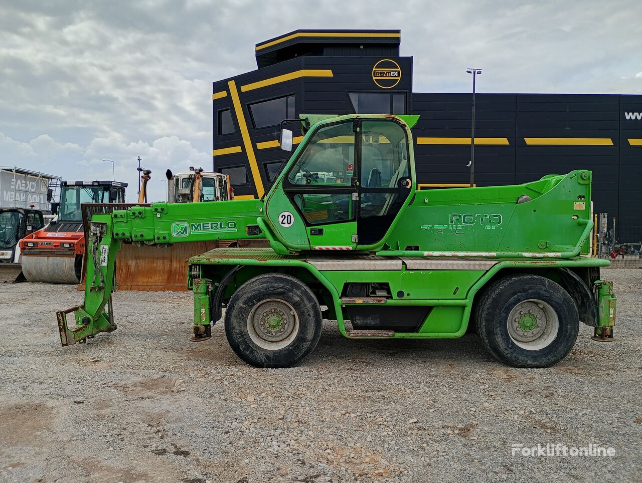 Chariot télescopique rotatif Merlo RT4025 - Forkliftonline