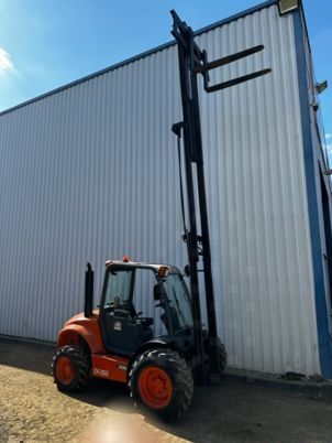 Ausa C250HX4 rough terrain forklift