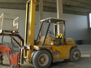 Caterpillar B-16  rough terrain forklift