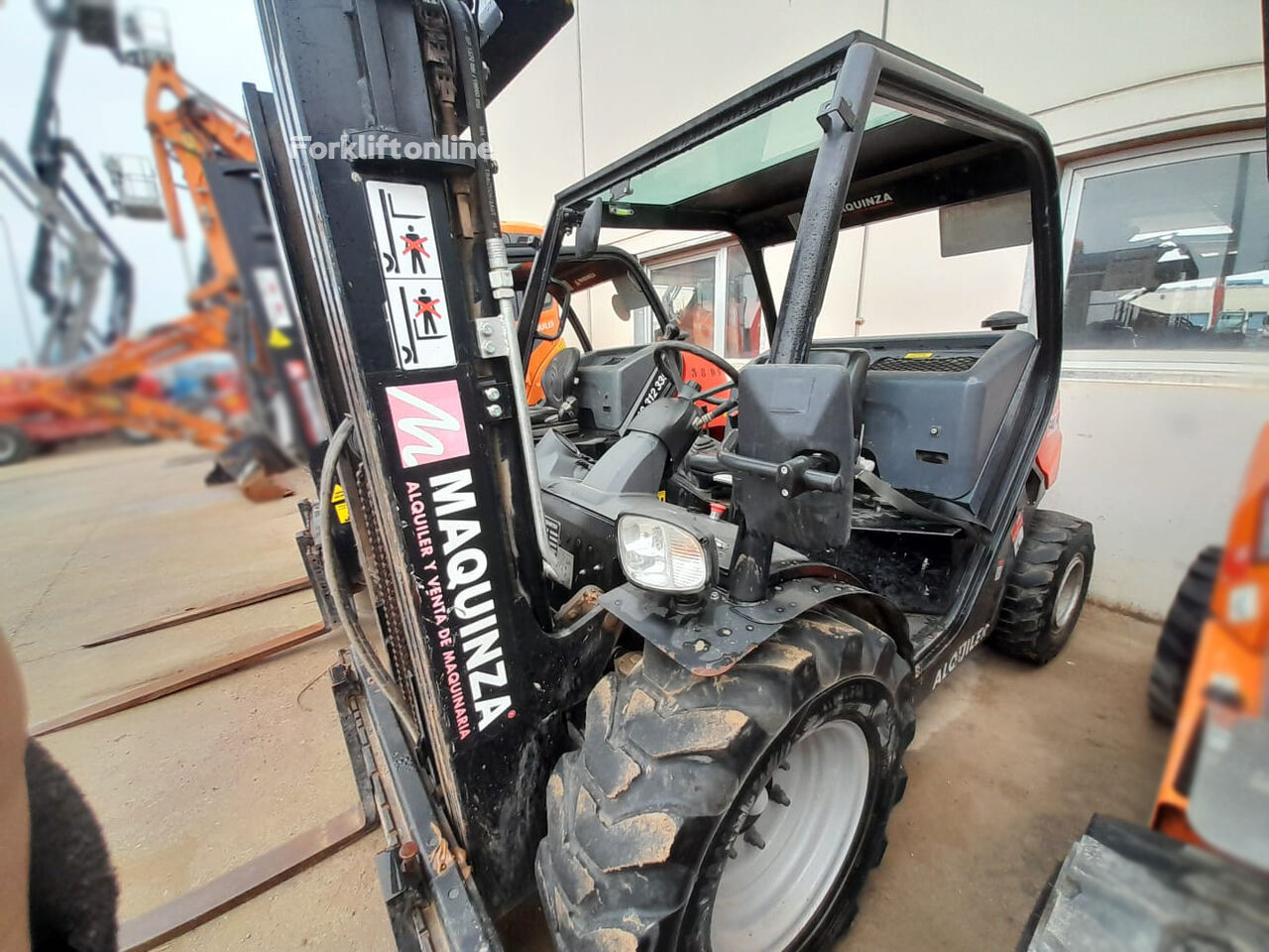 رافعة شوكية لطرق وعرة Manitou MC18.4 D