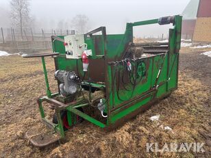 معدة نشر بالات العلف Huma BR.135