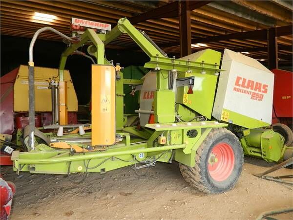 Claas Rollant 250 Uniwrap round baler