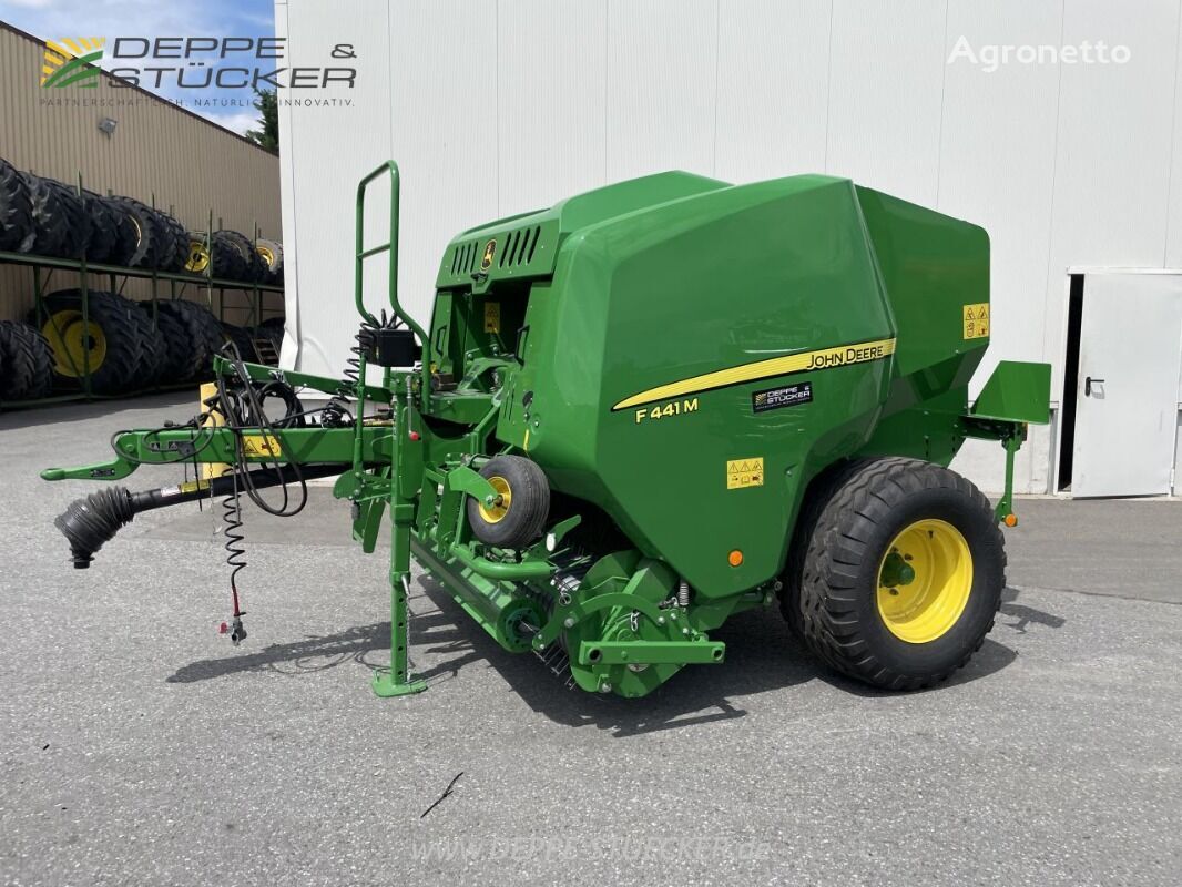 آلة جمع وكبس ولف الأعلاف والتبن John Deere F441 M (MY 20)