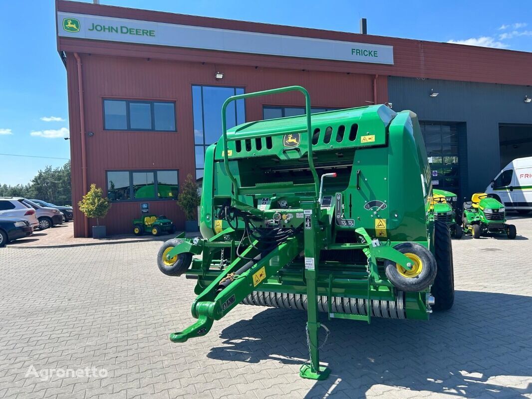 neue John Deere F441M Rundballenpresse