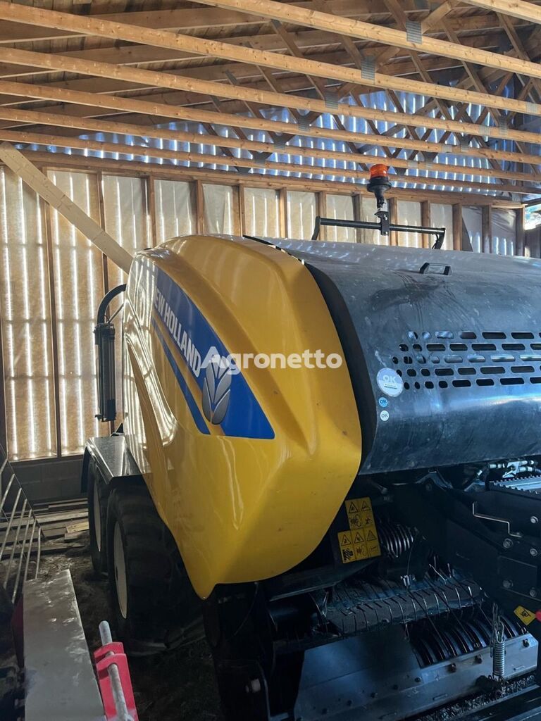 enfardadeira de rolos New Holland Roll Baler 125 Combi