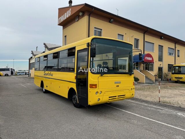 IVECO 100 E  schoolbus