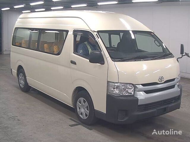 الحافلة المدرسية Toyota HIACE COMMUTER