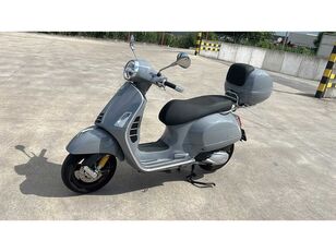 Piaggio GTS 300 scooter