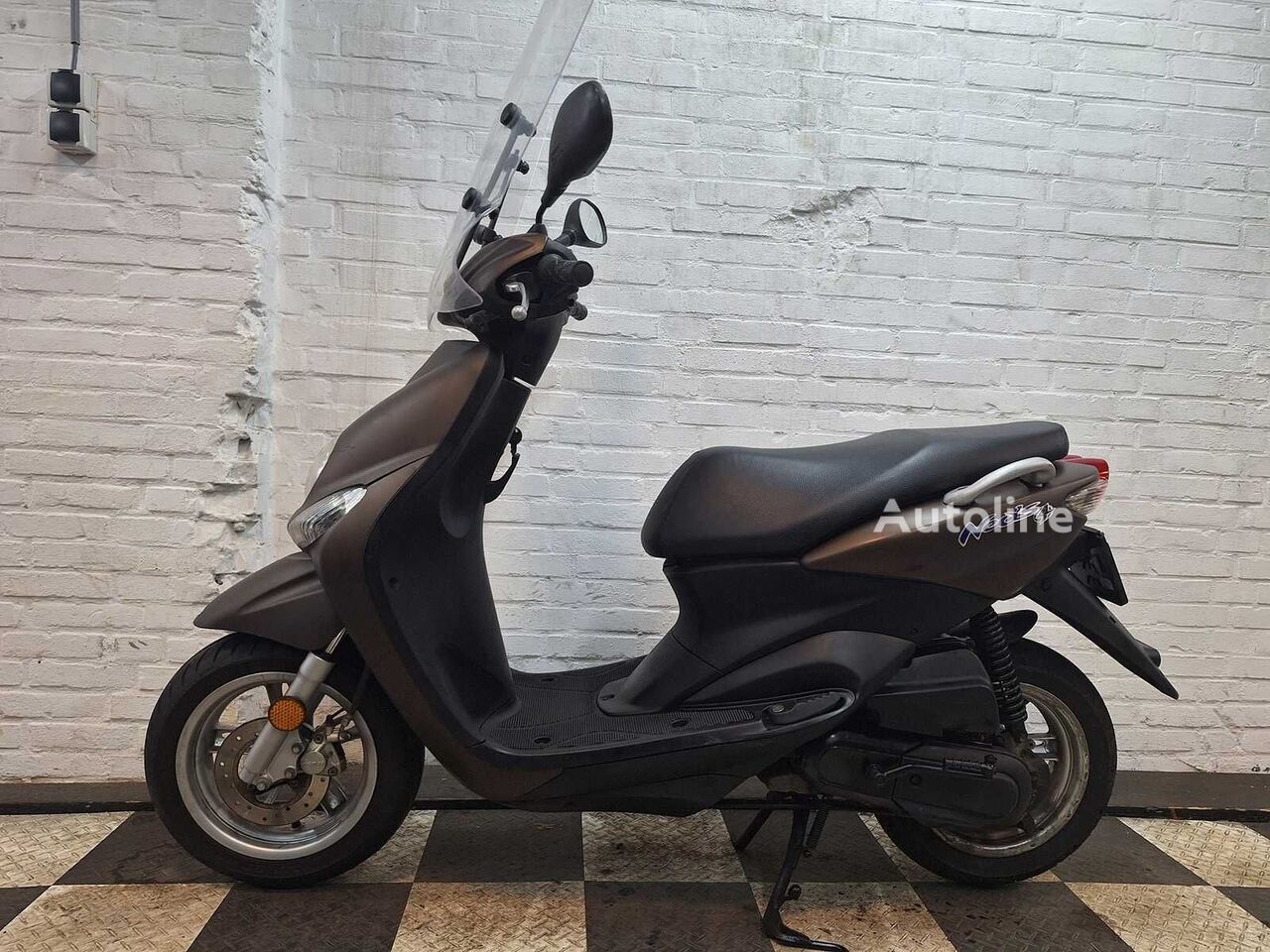 Купить скутер Yamaha 25 km snorscooter 4takt | Autoline GE Скутер Yamaha 25 km snorscooter 4takt - Autoline
