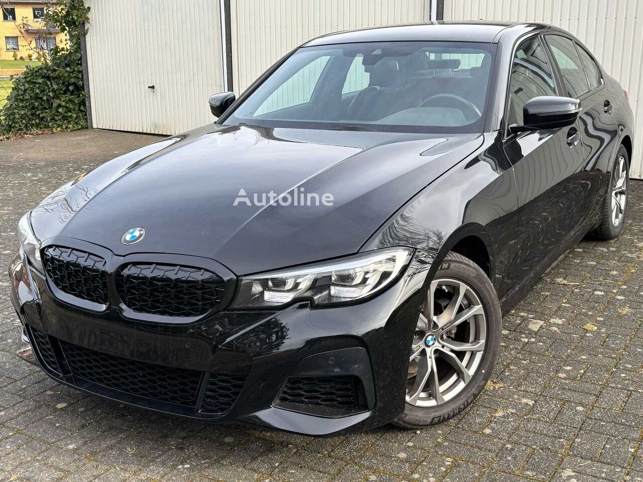 sedaan BMW 318i