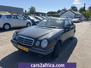 berline Mercedes-Benz E-klasse 240 Avantgarde