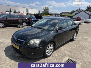 sedan Toyota Avensis 1.8 VVTi Luna