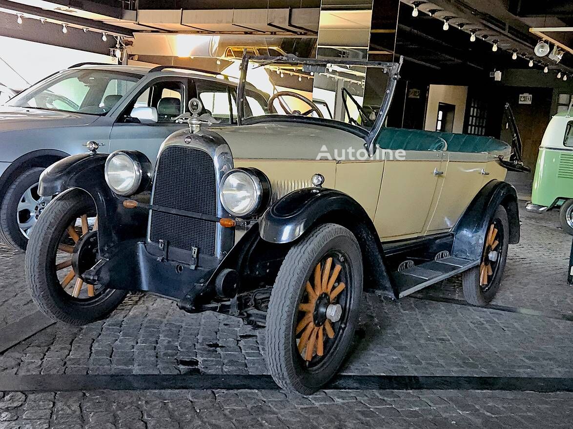 Willys-Overland 340158 Sedan - Autoline