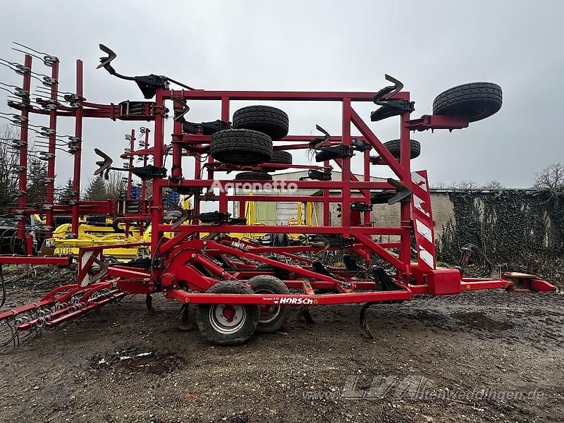 Horsch Terrano 8 FG seedbed cultivator