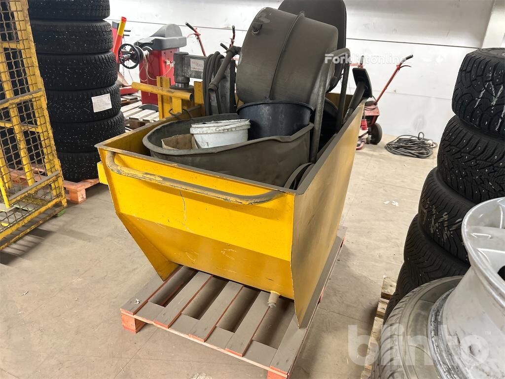 Container basculant Vul Mec de vânzare | Forkliftonline MD Container basculant Vul Mec - Forkliftonline