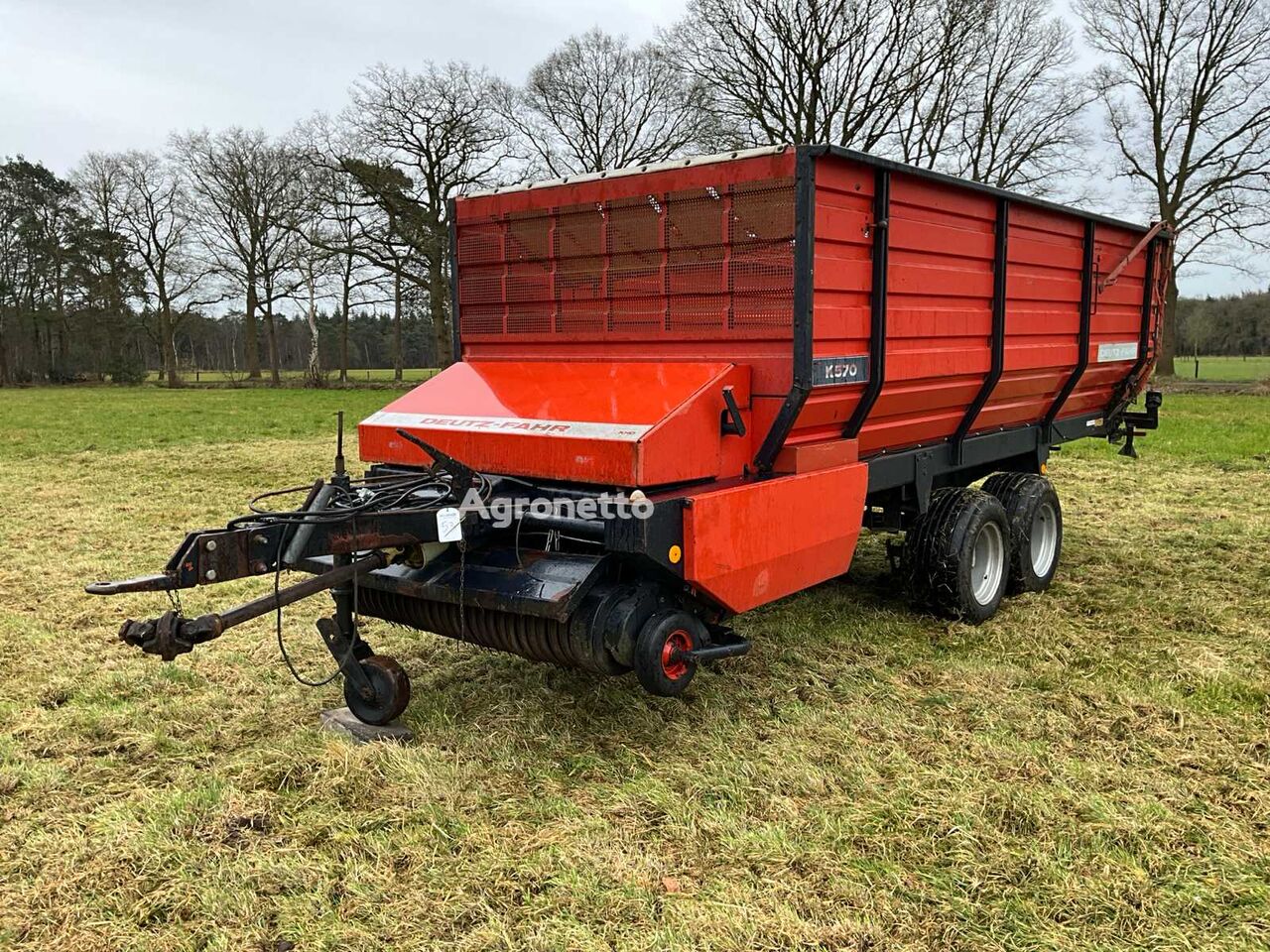 Deutz-Fahr K570 self-loading wagon