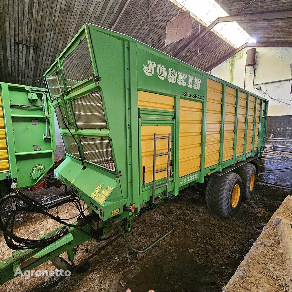 przyczepa samozbierająca Joskin Silospace 20/40