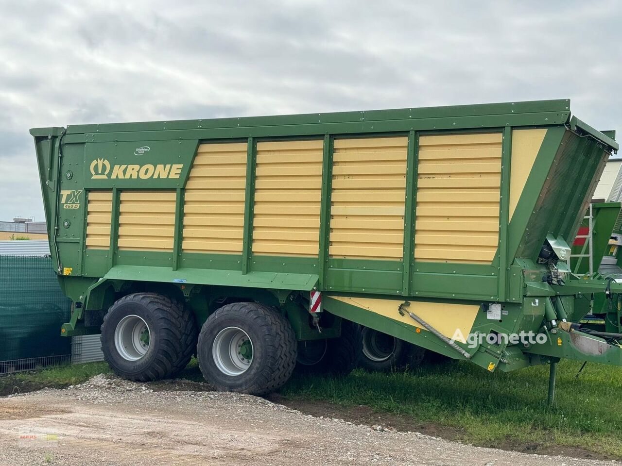 Krone TX 460 D self-loading wagon