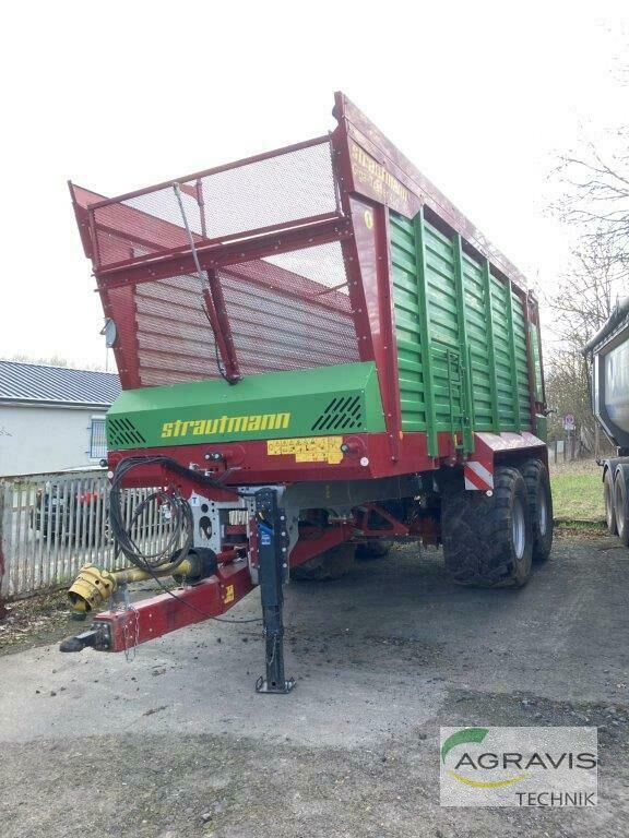 Strautmann GIGA-TRAILER 400  self-loading wagon