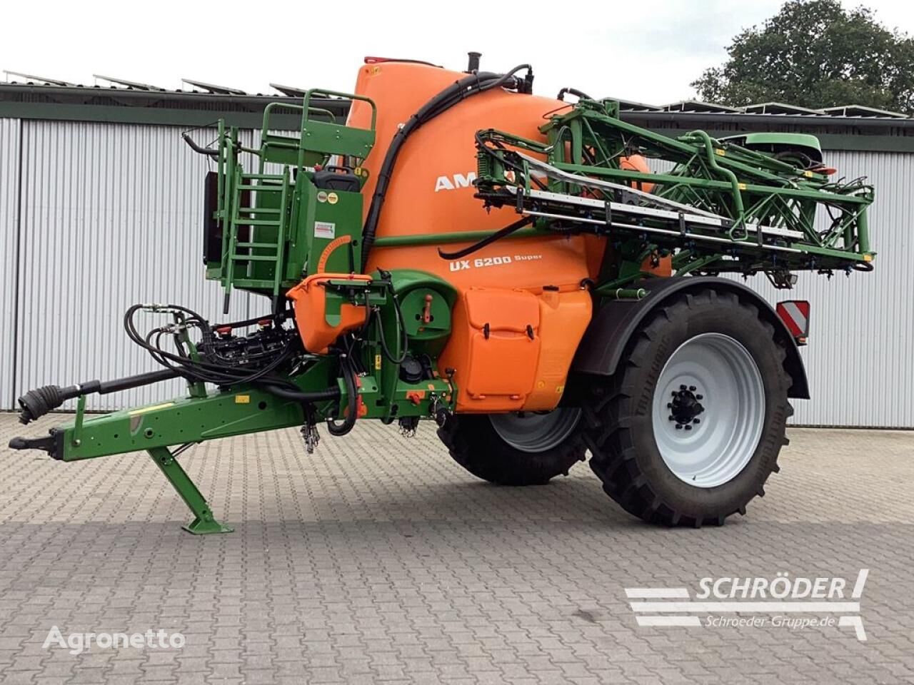 Amazone UX 6200 SUPER zelfrijdende veldspuit