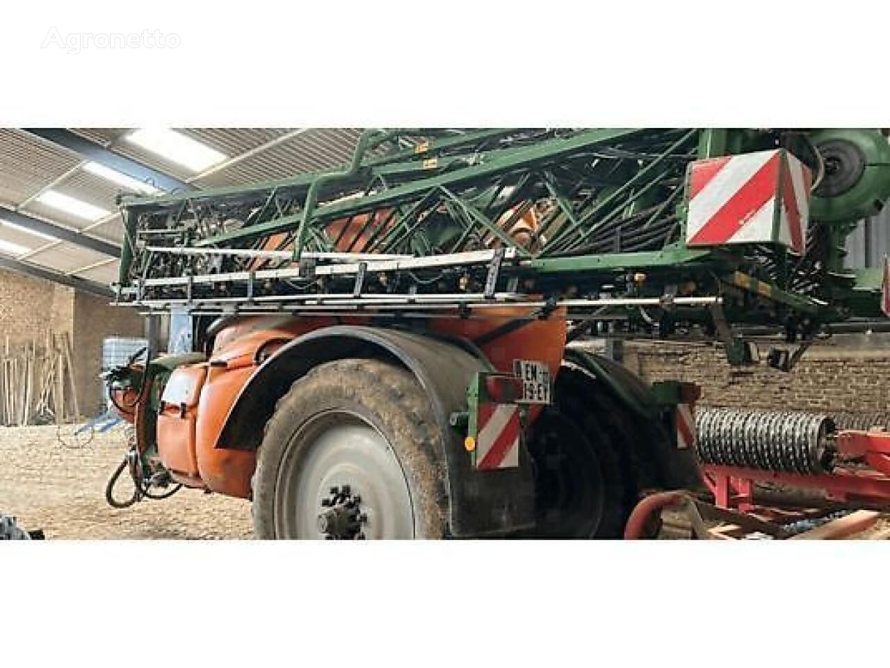 Amazone ux5200 self-propelled sprayer