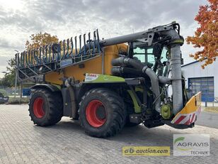 Claas Xerion 4000 Saddle Trac self-propelled sprayer