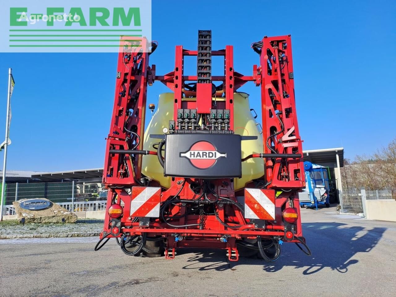 Hardi mega 1200 l smartcom i self-propelled sprayer