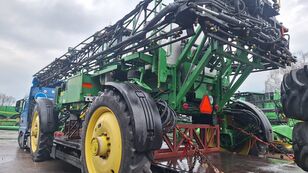 آلة الرش ذاتية الحركة John Deere 4830