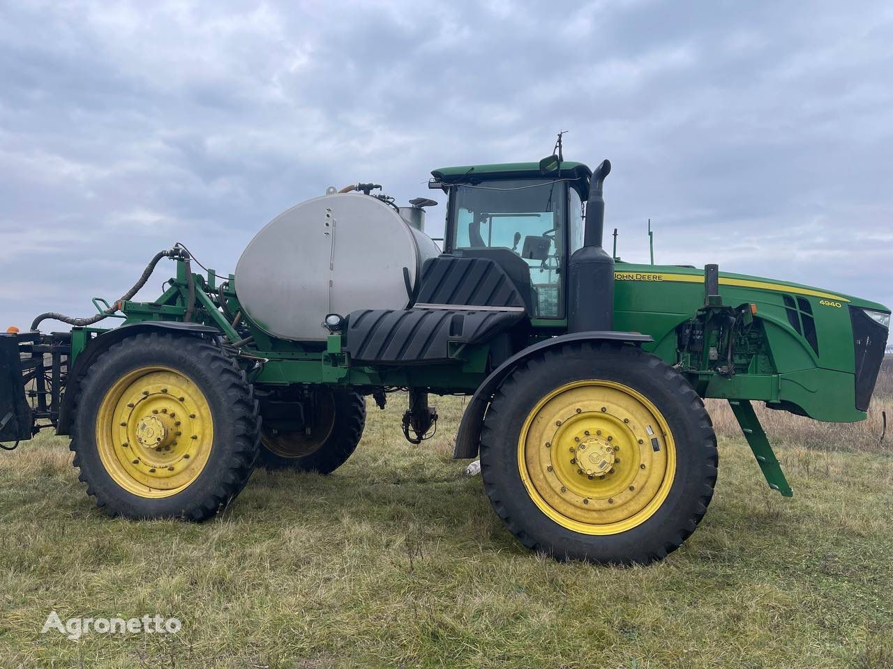 обприскувач самохідний John Deere 4940 в Лизинг