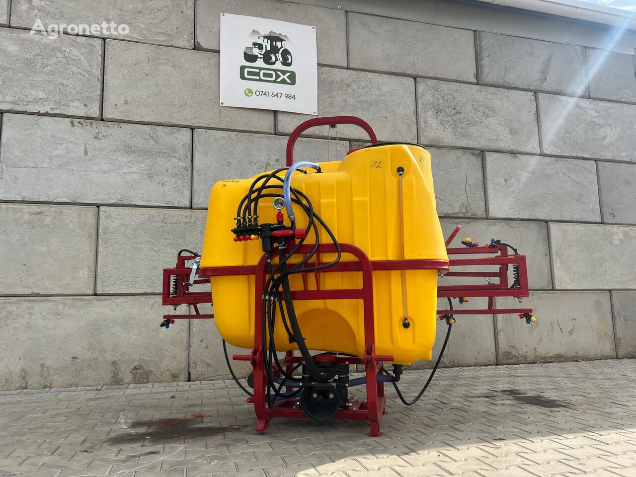 جديد آلة الرش ذاتية الحركة Strumyk 600 L / 12 m