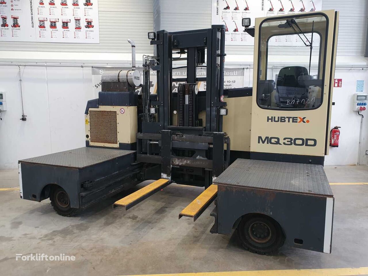 Hubtex MQ 30 D / nur 201h! / Diesel / 2008 yandan yükleyici forklift