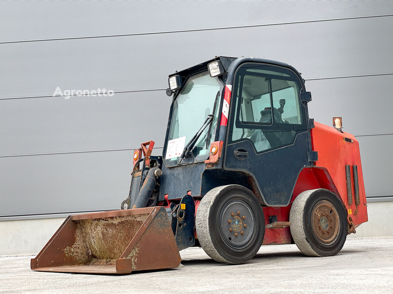 Lesní traktor JCB R260 na prodej | Agroline CZ Lesní traktor JCB R260 - Agroline