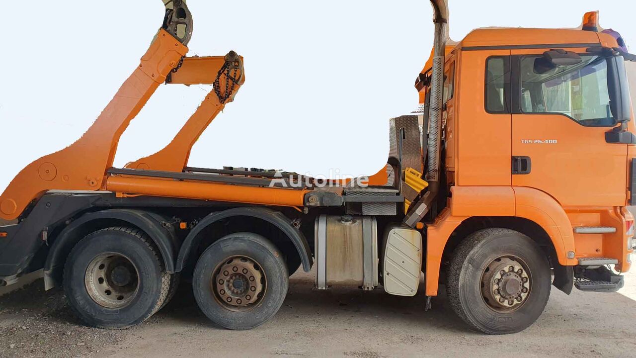 MAN TGS 26.400 skip loader truck